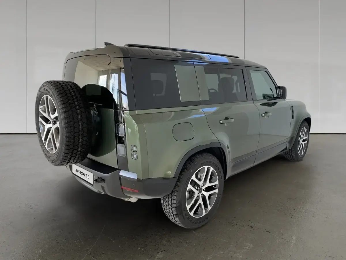 Usado Land Rover Defender SE Dynamic 300 CV (220 kW) 2025 SUV