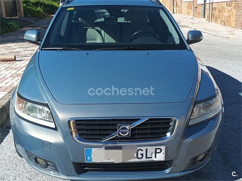 Usado Volvo V50 Momentum 109 CV (80 kW) 2009 Azul Familiar