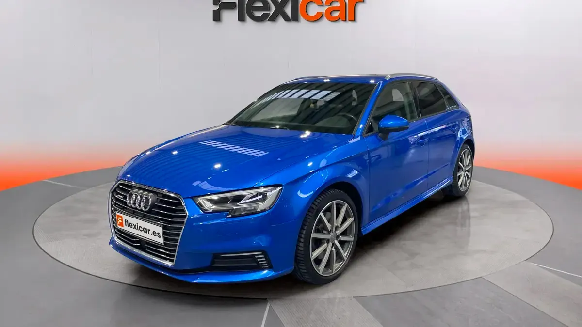Usado Audi e-tron Premium 204 CV (150 kW) 2020 Azul SUV