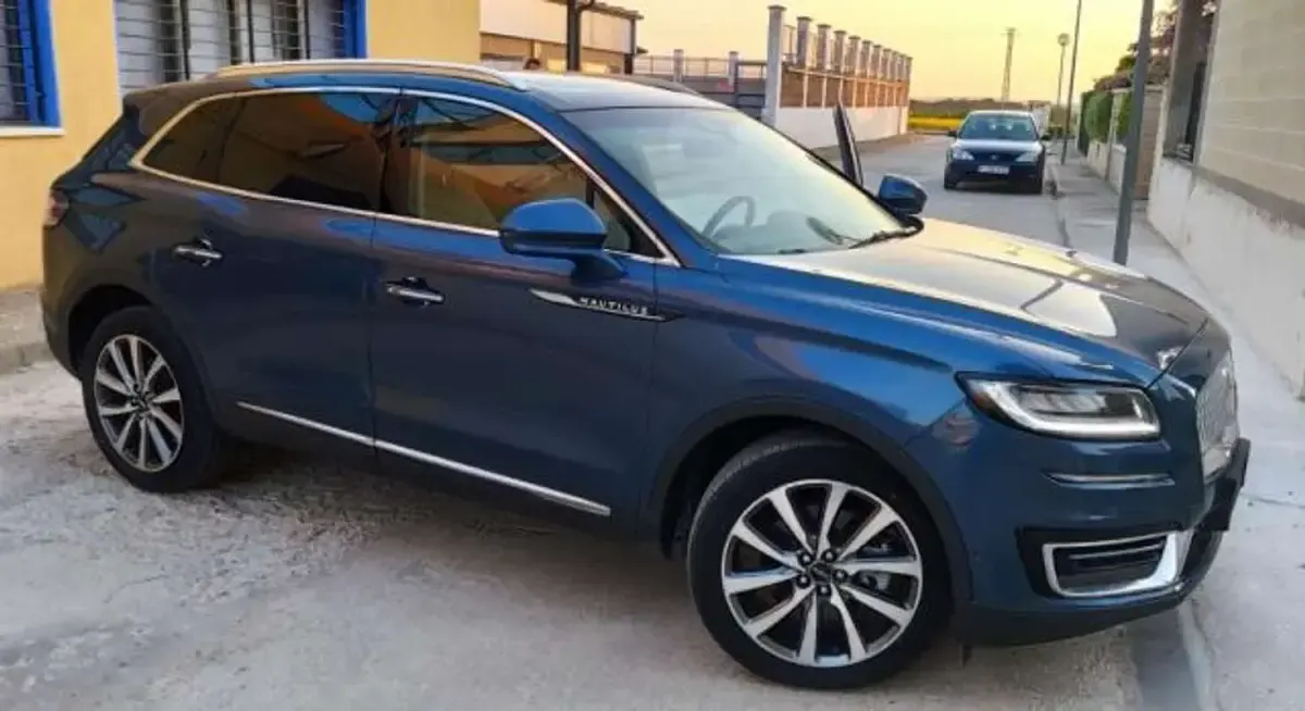 Usado VW Touareg 250 CV (183 kW) 2021 Azul SUV