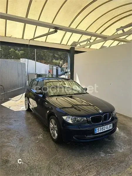 Usado BMW 118 129 CV (94 kW) 2008 Azul Utilitario