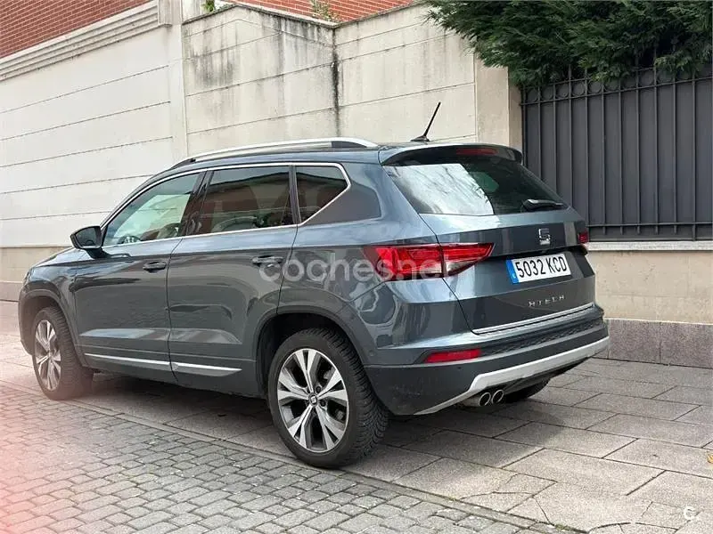 Usado Seat Ateca XCELLENCE 150 CV (110 kW) 2017 Gris / plata SUV