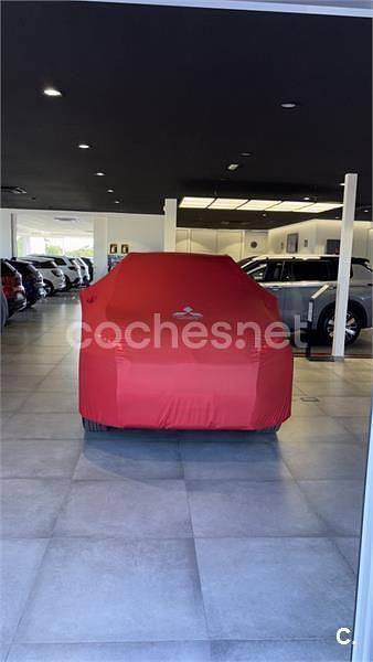 Usado Mitsubishi Eclipse Cross Motion 188 CV (138 kW) 2022 Gris / plata SUV