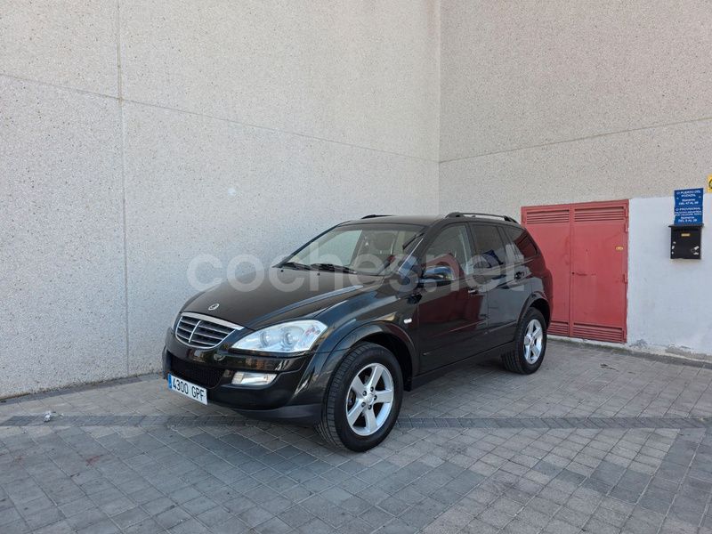 Negro Usado 2009 Ssangyong Kyron SUV | 4999 € (Precio justo) - Imagen 1/4