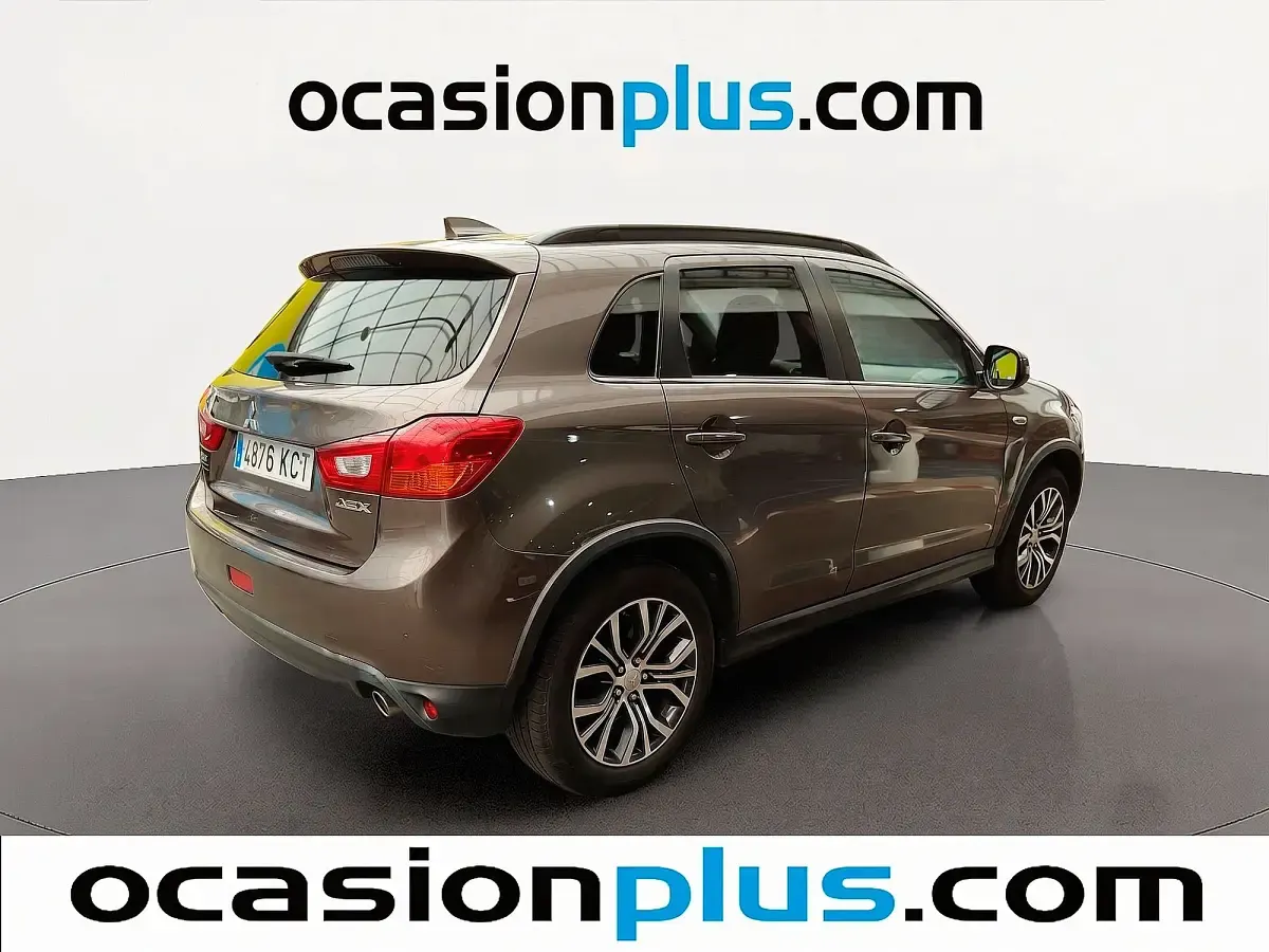 Usado Mitsubishi ASX Motion 114 CV (83 kW) 2017 Marrón SUV