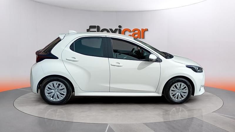Usado Toyota Yaris Edition 72 CV (52 kW) 2022 Blanco Utilitario