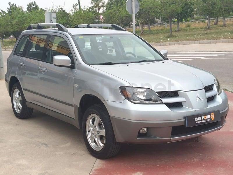 Usado Mitsubishi Outlander 136 CV (100 kW) 2003 Gris / plata SUV