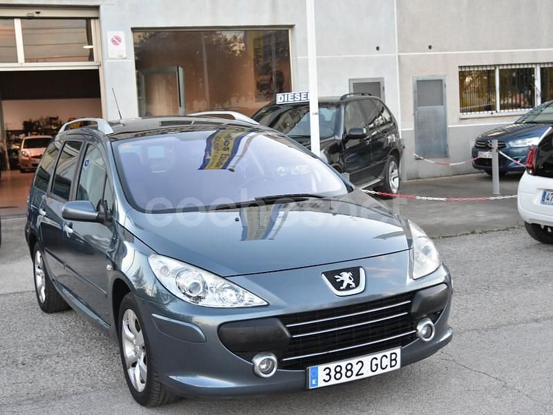 Gris / plata Usado 2008 Peugeot 307 Familiar | 6100 € (Caro) - Imagen 1/4