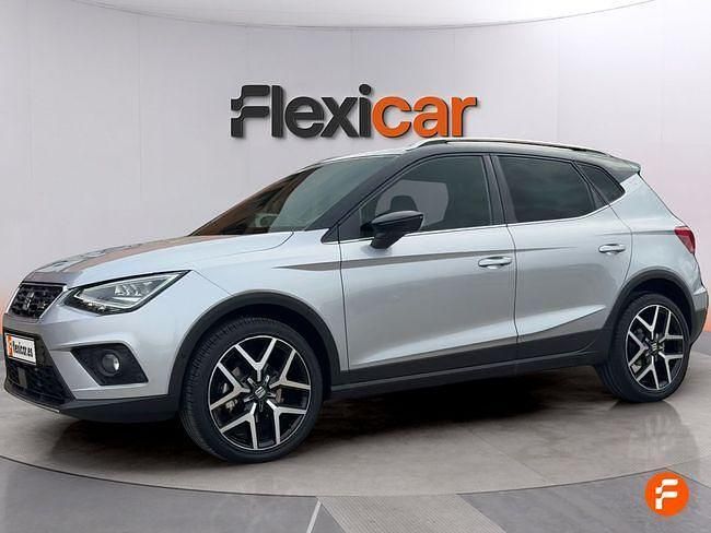 Usado Seat Arona Ecomotive 115 CV (84 kW) 2018 Gris SUV