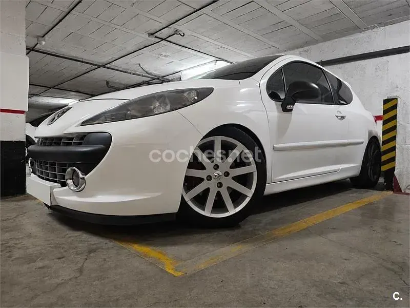 Usado Peugeot 207 RC 175 CV (128 kW) 2007 Blanco Berlina