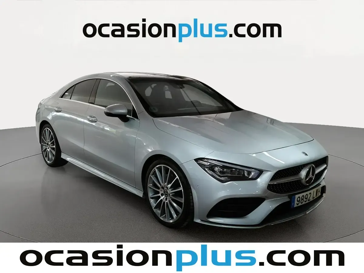 Usado Mercedes CLA200 AMG 163 CV (119 kW) 2022 Gris plata Berlina