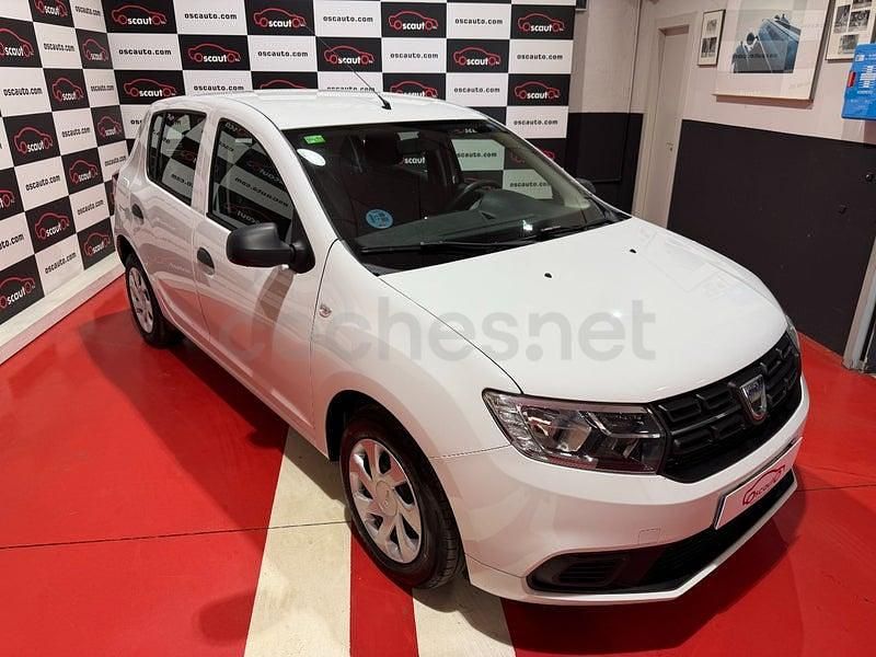 Usado Dacia Sandero Acces 73 HP (53 kW) 2019 Branco Sedan