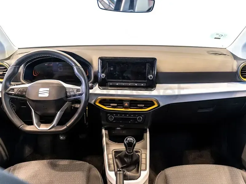 Usado Seat Arona Style 115 CV (84 kW) 2025 Negro SUV