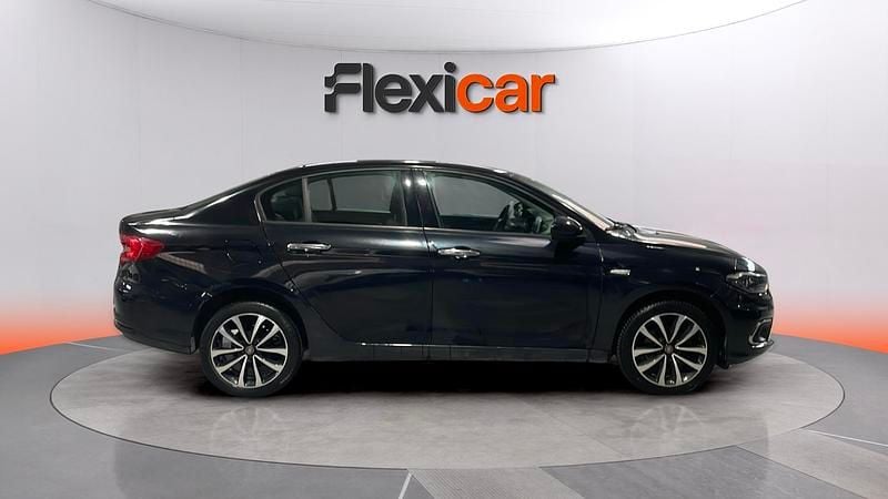 Usado Fiat Tipo Easy 95 CV (69 kW) 2019 Negro Berlina