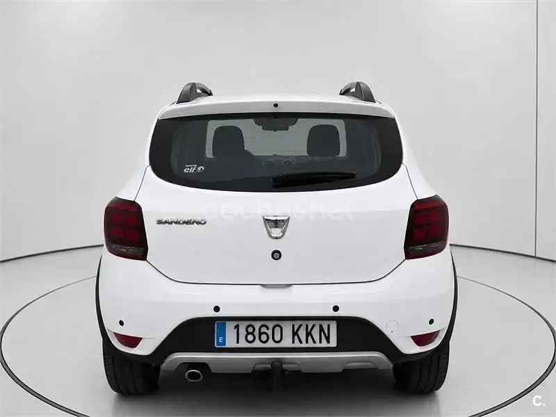 Usado Dacia Sandero 90 CV (66 kW) 2018 Blanco Berlina
