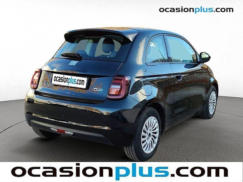 Usado Fiat 500e Action 69 kW (95 CV) 2022 Negro Utilitario