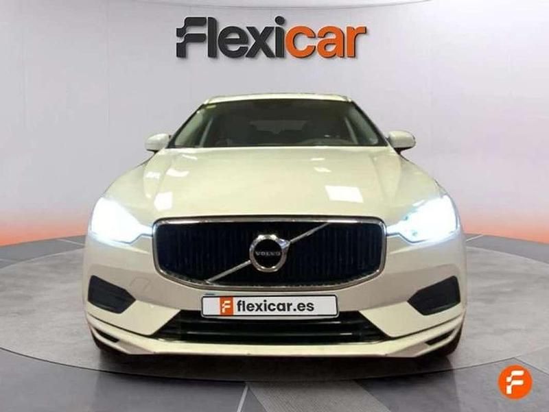 Usado Volvo XC60 Momentum 150 CV (110 kW) 2018 Blanco SUV