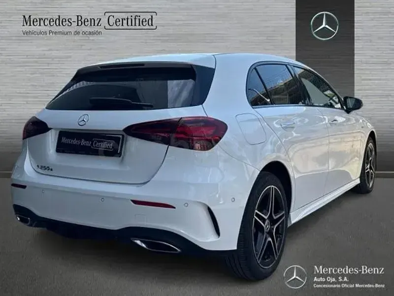 Usado Mercedes A250 218 CV (160 kW) 2025 Blanco Berlina