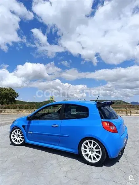 Usado Renault Clio II 200 CV (147 kW) 2007 Azul Berlina
