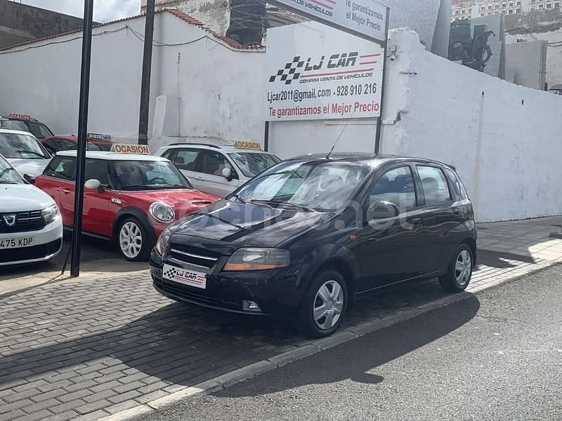 Negro Usado 2004 Chevrolet Kalos SX Berlina | 3300 € (Precio justo) - Imagen 1/4
