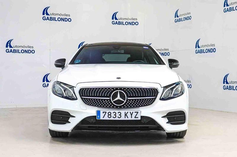 Usado Mercedes E220 196 CV (144 kW) 2019 Blanco Coupe