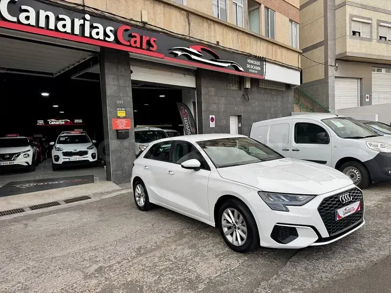 Usado Audi A3 Advanced Plus 110 CV (80 kW) 2022 Blanco Berlina
