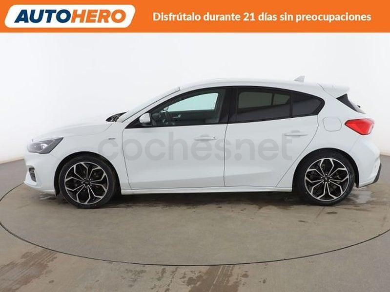 Usado Ford Focus ST-Line 125 CV (91 kW) 2020 Blanco Berlina