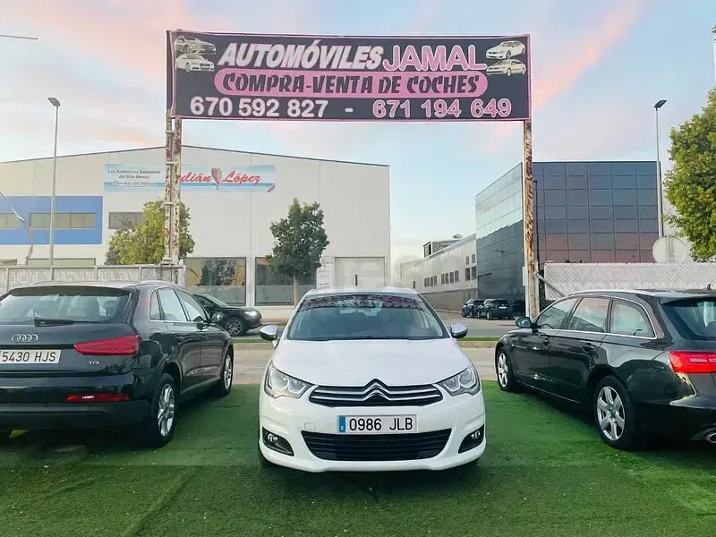 Usado Citroën C4 114 HP (83 kW) 2015 Branco Sedan