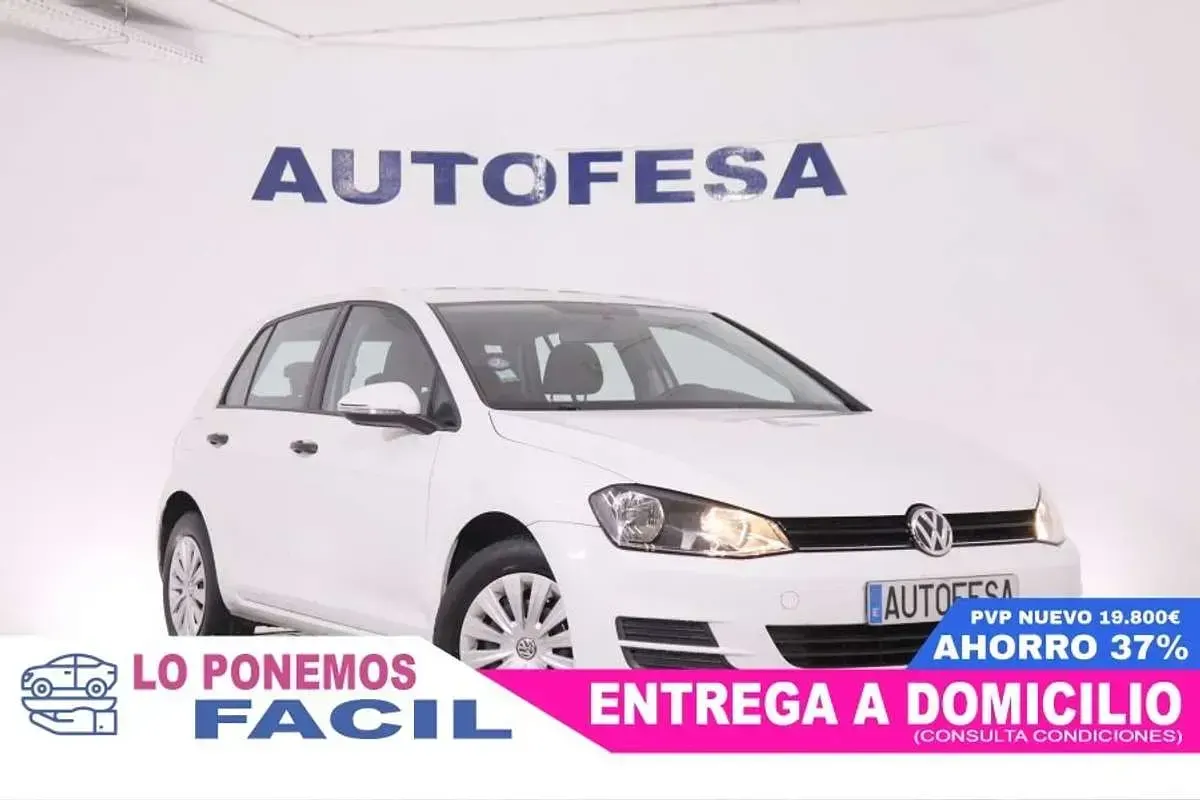 Usado VW Golf VII Trendline 110 CV (80 kW) 2017 Blanco Berlina