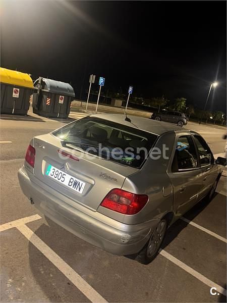Usado Citroën Xsara 110 CV (80 kW) 2002 Gris / plata Berlina