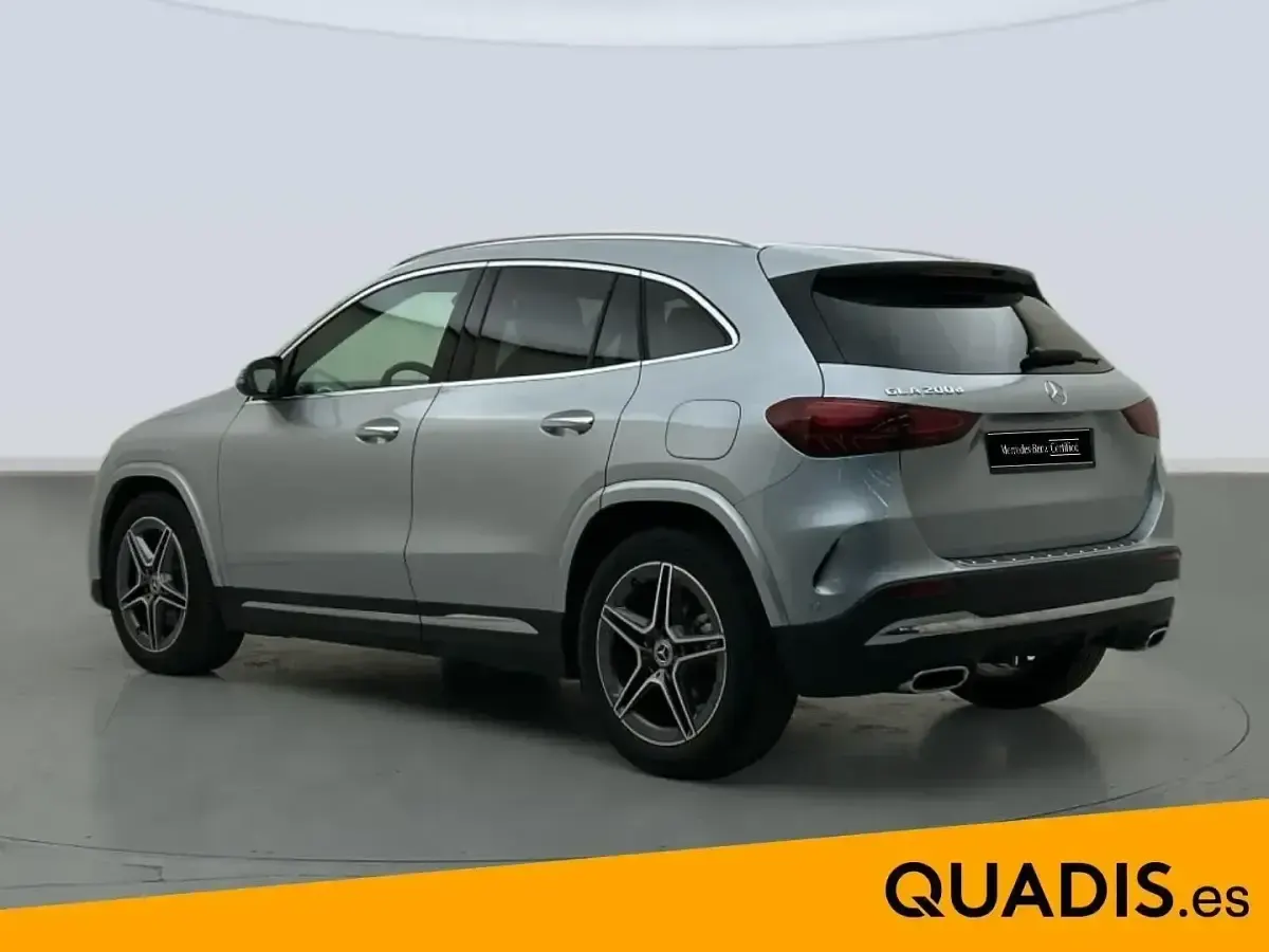 Nuevo Mercedes GLA200 150 CV (110 kW) 2025 Gris plata SUV