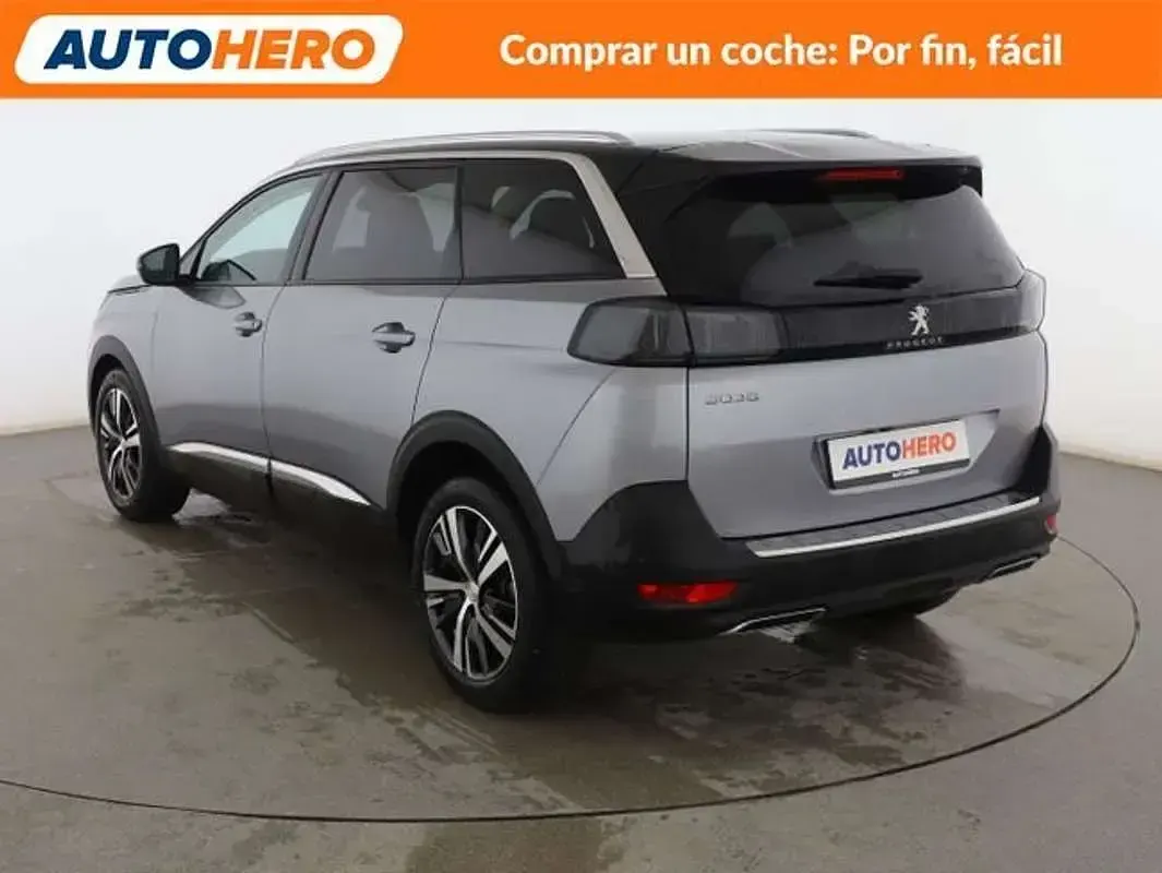 Usado Peugeot 5008 Allure 131 HP (96 kW) 2021 Cinzento SUV