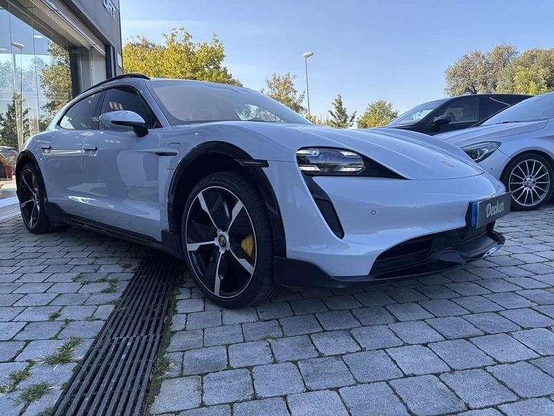 Usado Porsche Taycan Cross Turismo 559 kW (761 CV) 2022 Gris Familiar