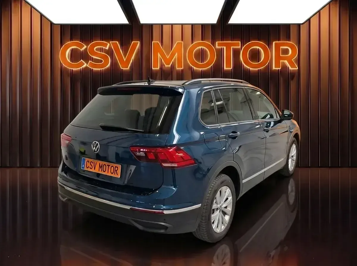 Usado VW Tiguan Life 245 CV (180 kW) 2022 Azul SUV