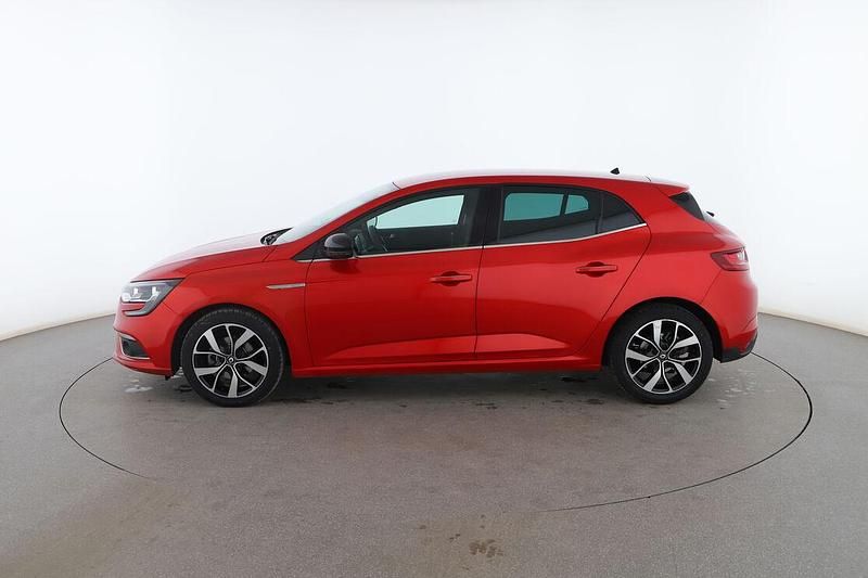 Usado Renault Mégane IV LIMITED 141 CV (103 kW) 2019 Rojo Utilitario