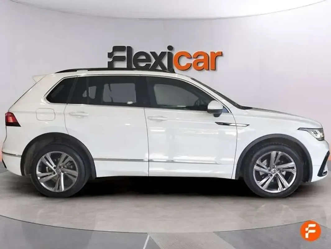 Usado VW Tiguan R-line 150 CV (110 kW) 2023 Blanco SUV