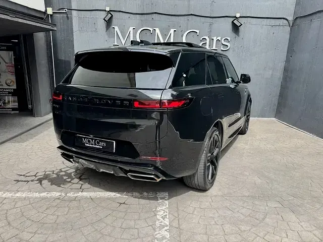 Usado Land Rover Range Rover Sport SE Dynamic 460 CV (338 kW) 2024 Negro SUV