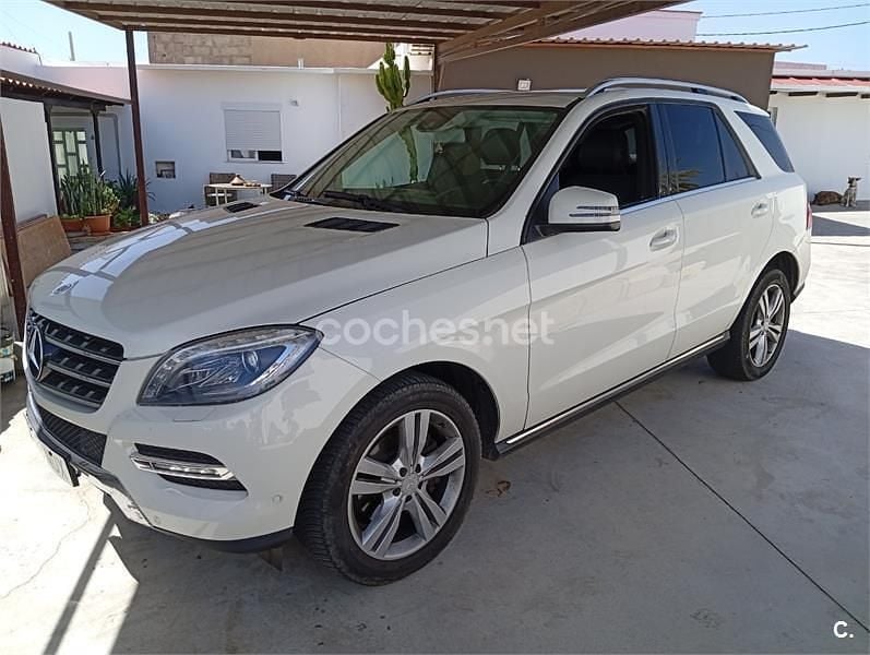 Blanco Usado 2014 Mercedes ML250 SUV | 19.900 € (Un poco caro) - Imagen 1/4
