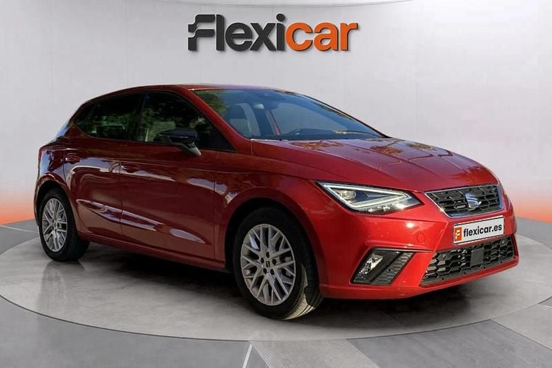 Rojo Usado 2025 Seat Ibiza FR Berlina | 17.970 € (Precio justo) - Imagen 1/4