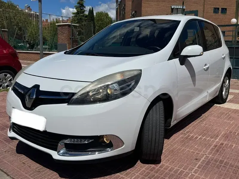 Usado Renault Scénic III Business 110 CV (80 kW) 2013 Blanco Monovolumen