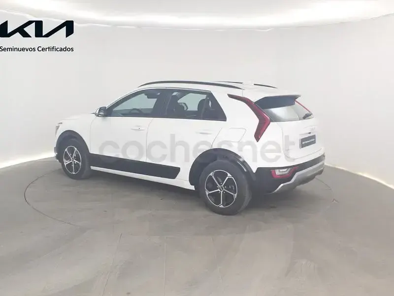 Usado Kia Niro 129 CV (94 kW) 2025 Blanco SUV