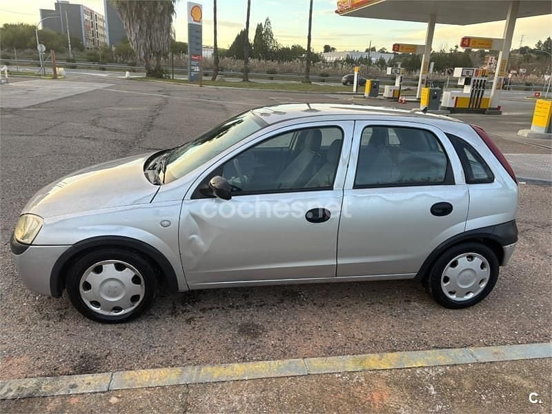 Gris / plata Usado 2003 Opel Corsa Edition Berlina | 1500 € (Buen precio) - Imagen 1/4