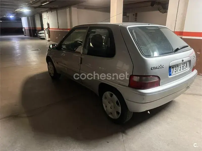 Usado Citroën Saxo Furio 58 CV (42 kW) 2002 Gris / plata Utilitario
