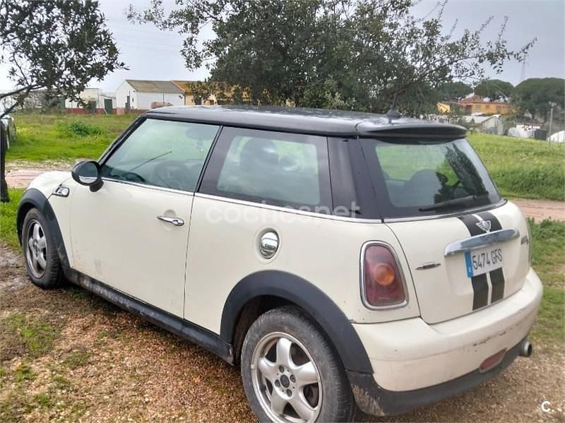 Usado Mini Cooper D 110 CV (80 kW) 2008 Beige Utilitario