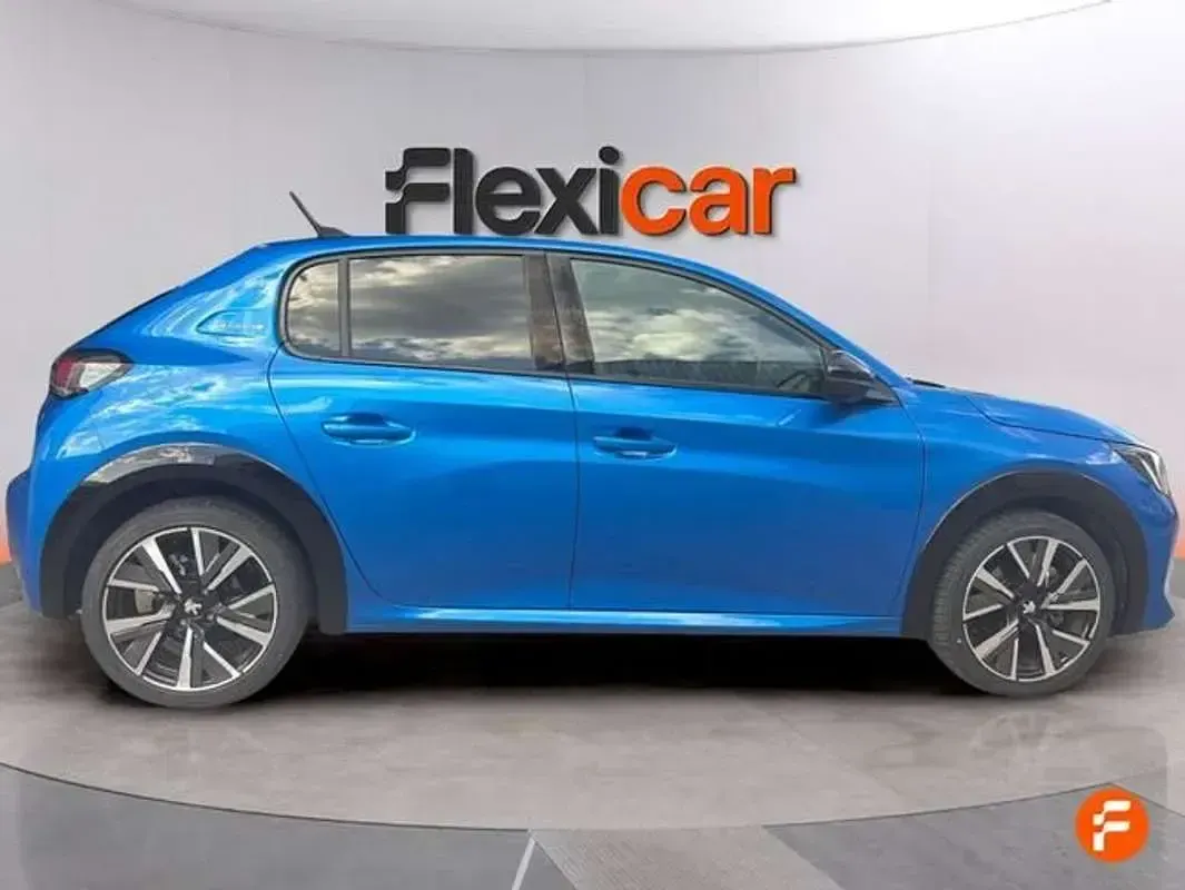 Usado Peugeot 208 GT-line 131 CV (96 kW) 2019 Azul Utilitario