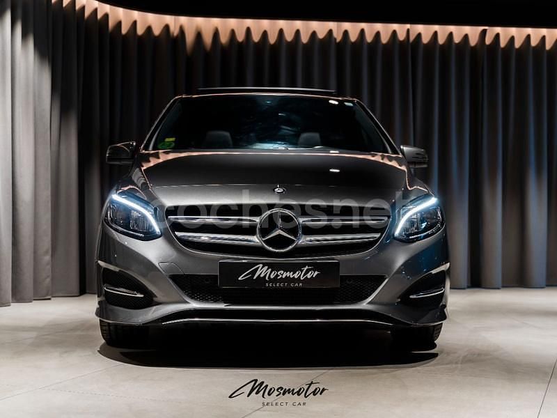 Usado Mercedes B180 109 CV (80 kW) 2016 Gris / plata Monovolumen