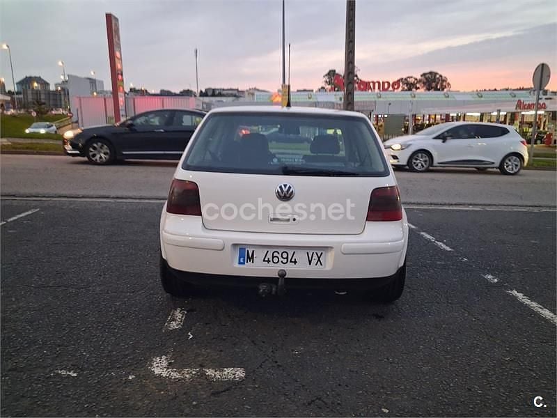 Usado VW Golf III Highline 110 CV (80 kW) 1998 Blanco Berlina