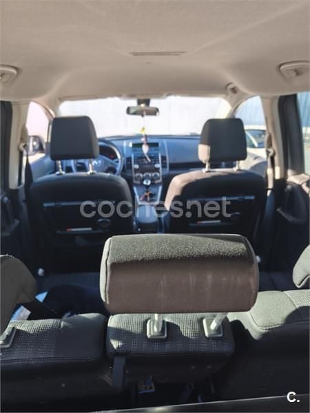 Usado Mazda 5 Luxury 143 HP (105 kW) 2010 Cinzento Monovolume