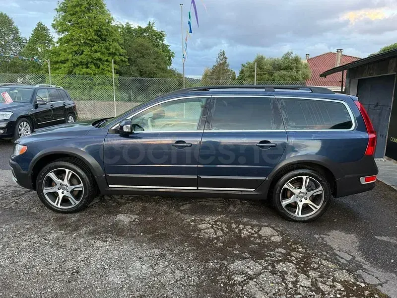Käytetty Volvo XC70 Summum 215 HP (158 kW) 2012 Sininen Farmari