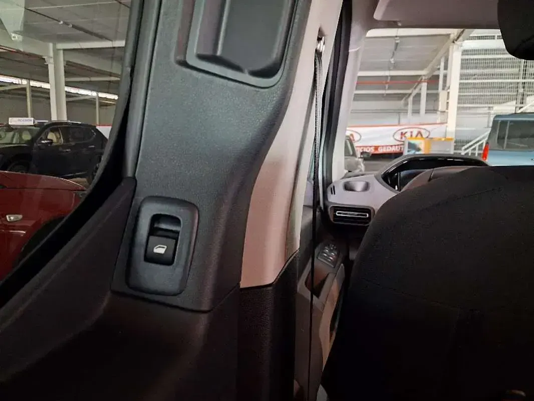 Nuevo Peugeot Rifter Allure 102 CV (75 kW) 2026 Monovolumen